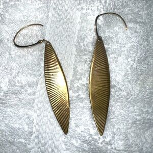 Shallawista Gold Feather Earrings